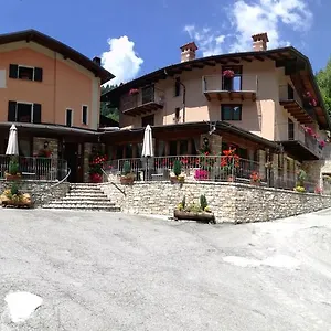 Agriturismo Cornei Da Nadia Landhaus